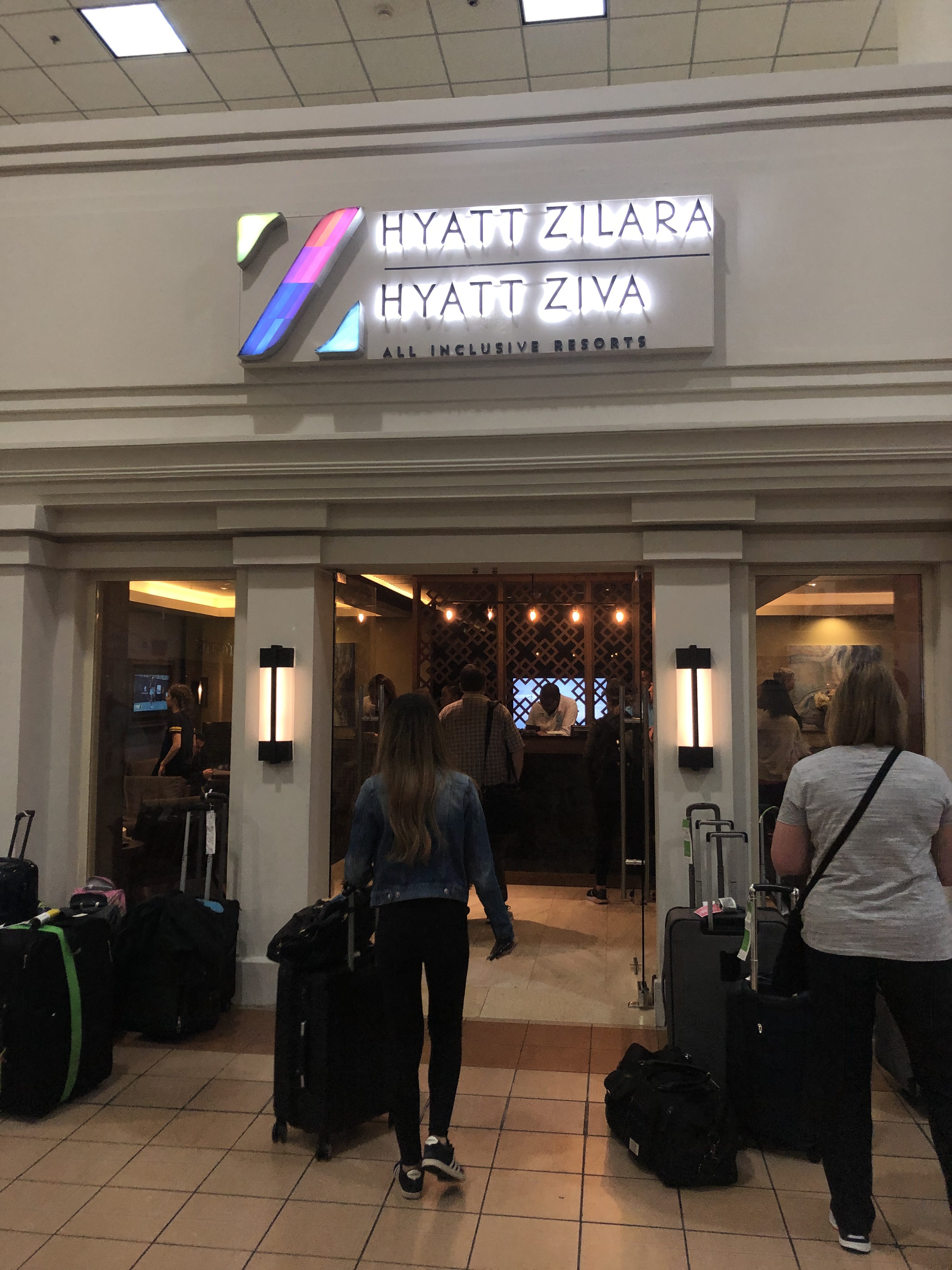 Hyatt Zilara/Ziva Airport lounge