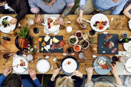Group-of-people-dining-at-a-restaurant